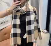 China Replica Burberry Scarf 62usd Only